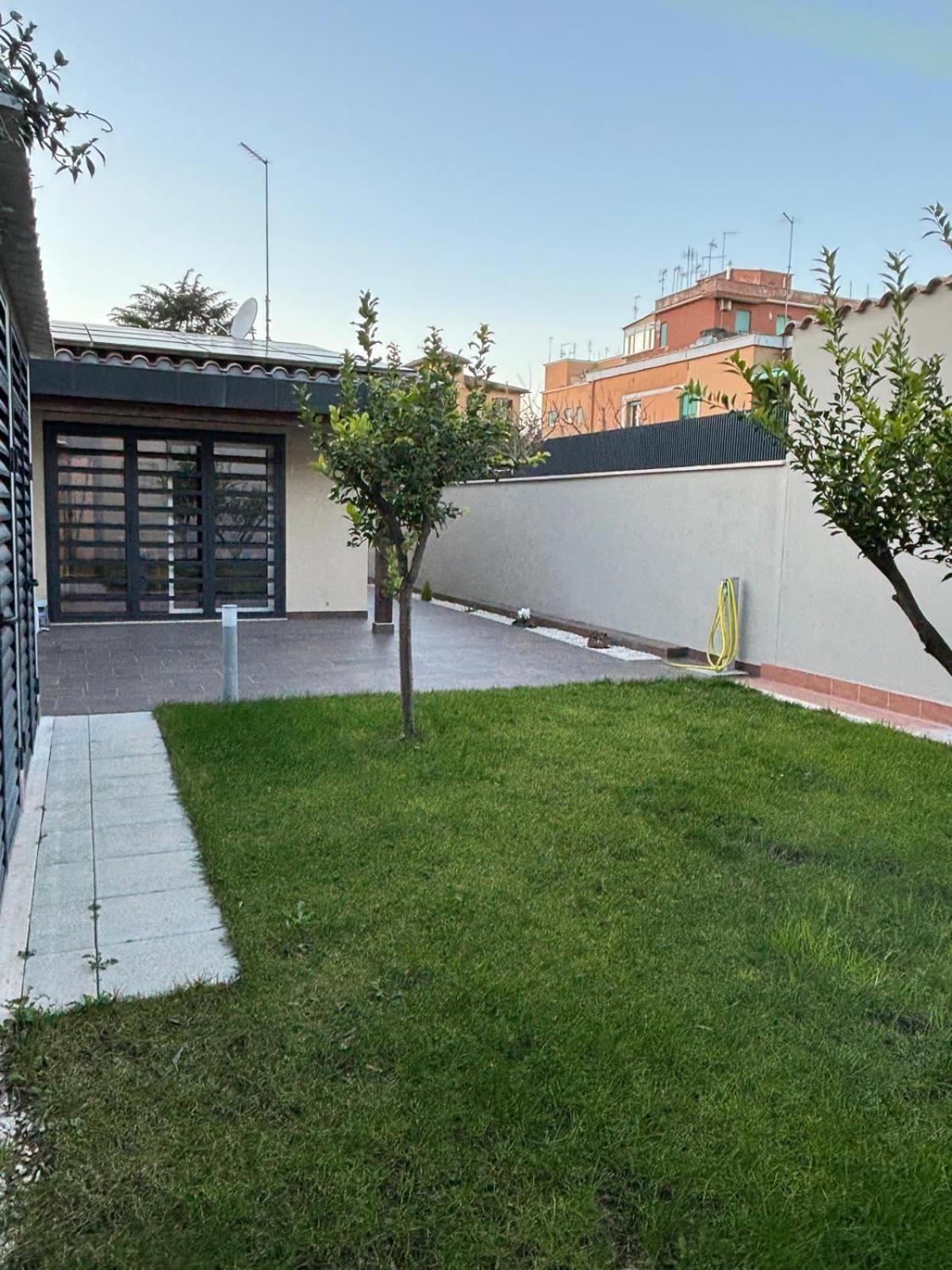 Villino Ancillotto With Garden And Parking Motorcycle Space - Rome — Foto 2